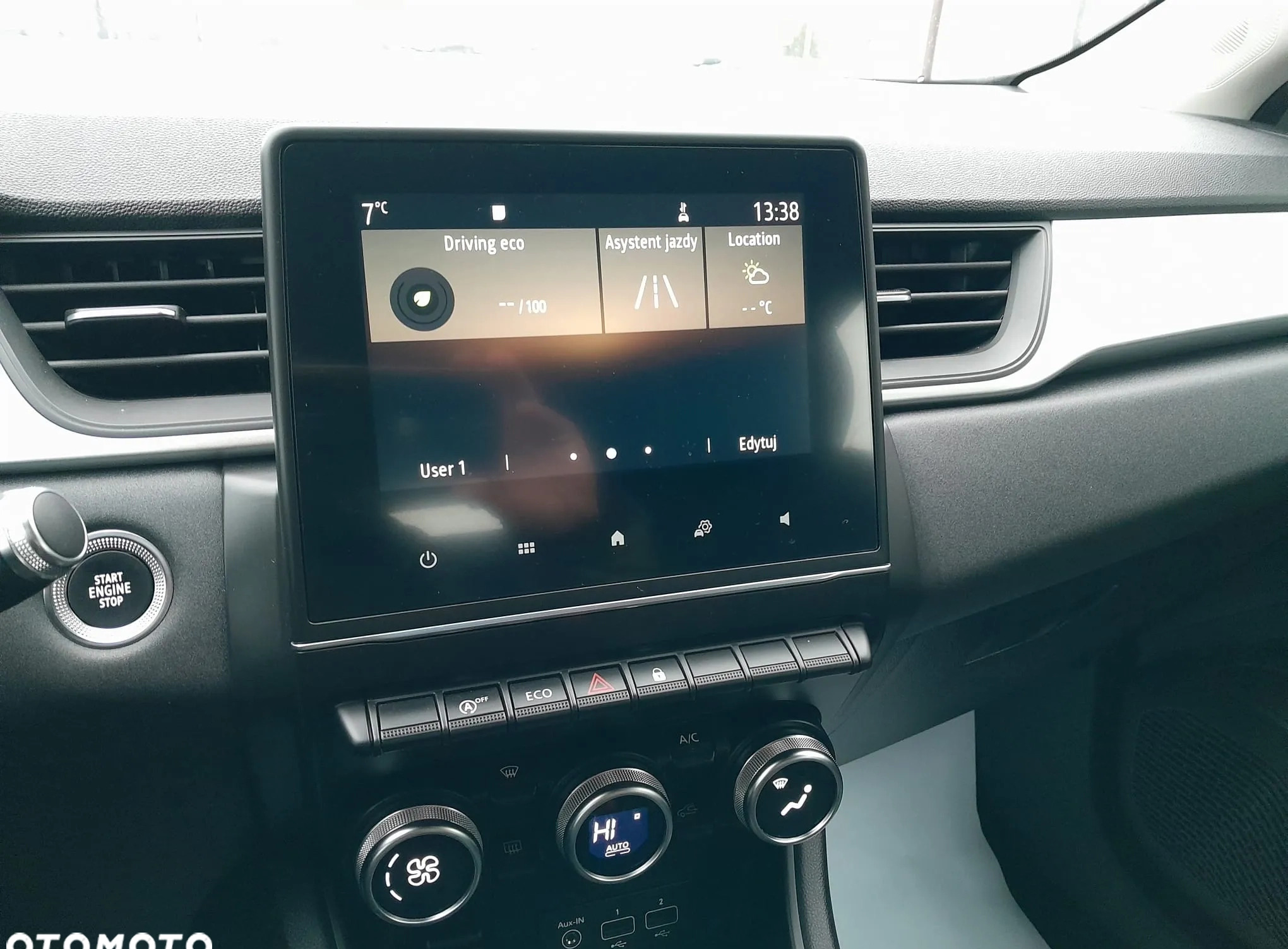 Renault Captur cena 74700 przebieg: 39409, rok produkcji 2020 z Leszno małe 106